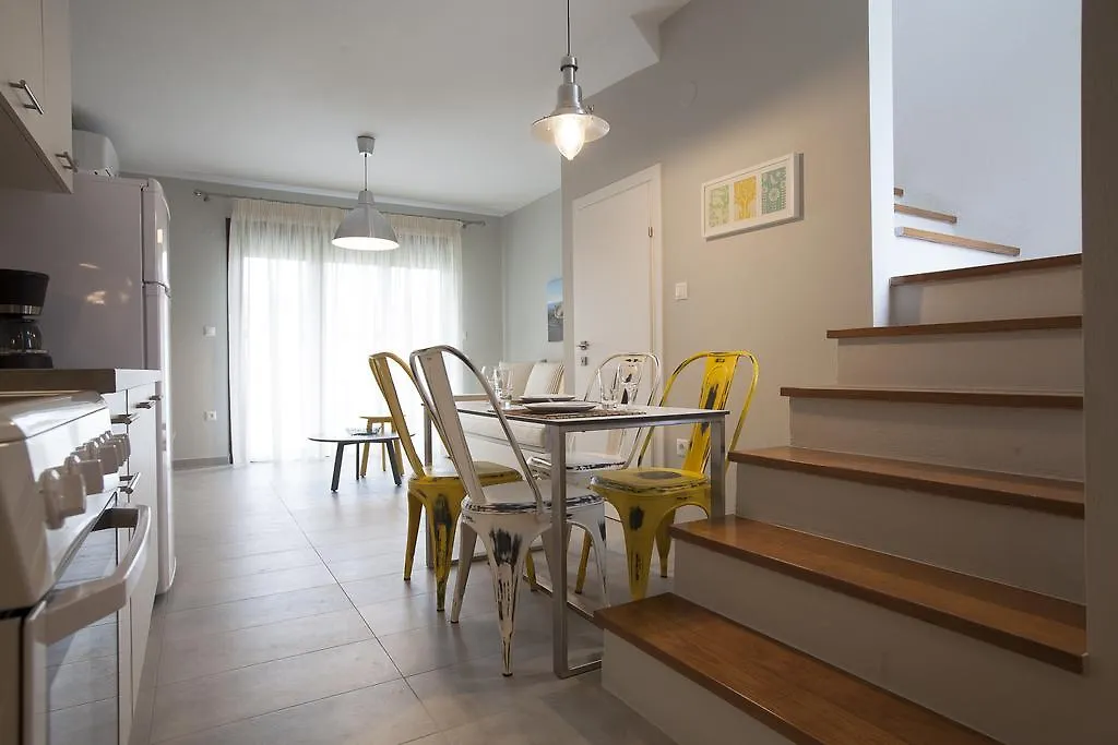 Enalia Villas Ierissos 0*,